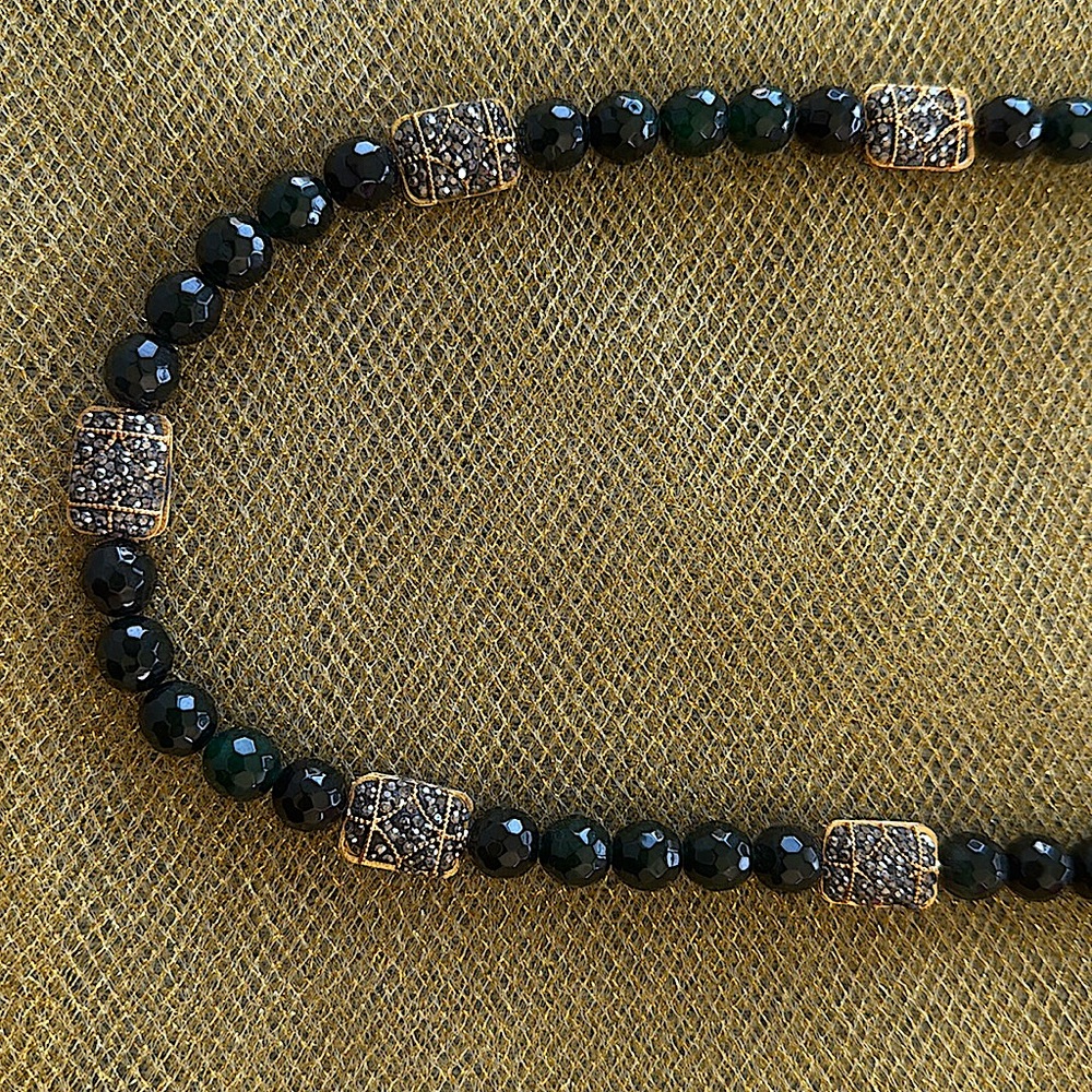 Elegant Dark green and Gold Beaded Necklace